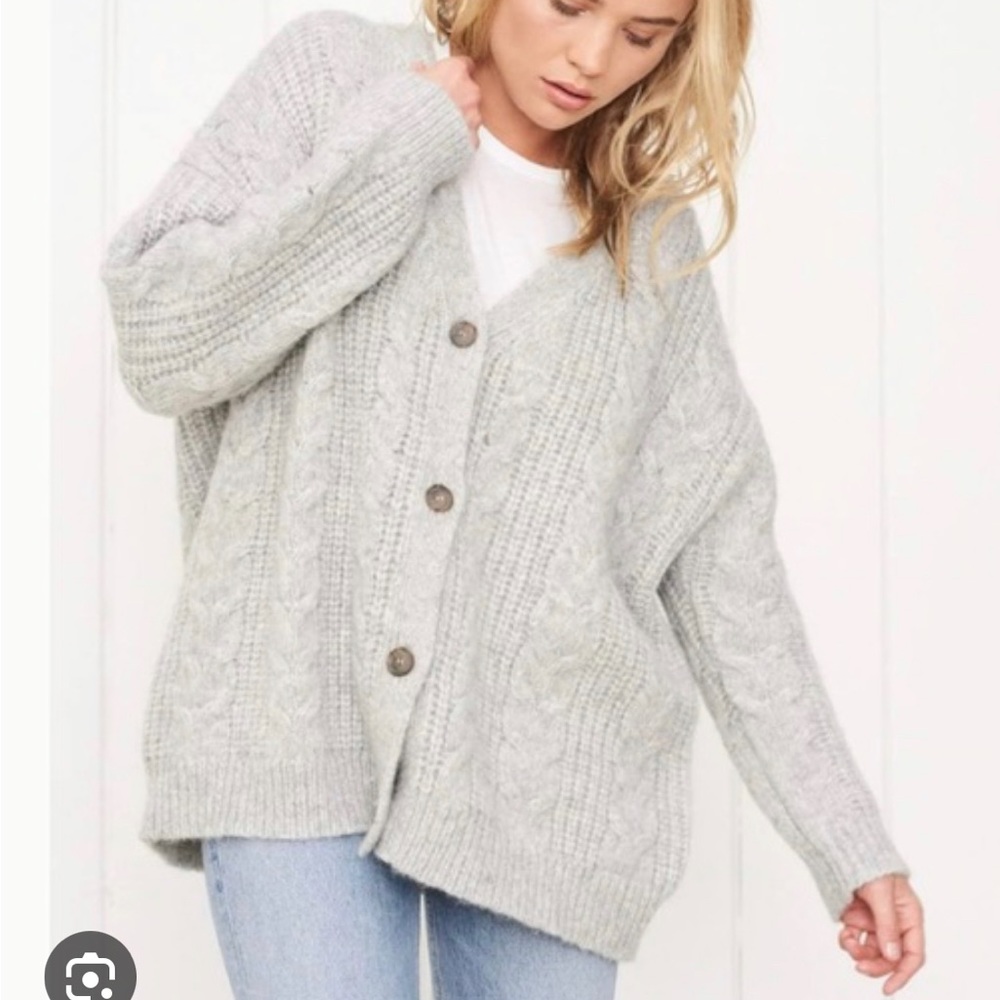 JENNI KAYNE
Cable Cocoon Cardigan